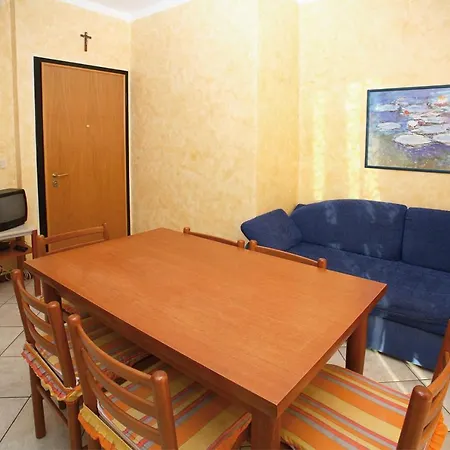 Pia Del Faro Бібіоне